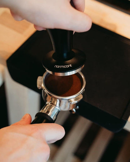 Normcore V4 Calibrated Espresso Tamper (53.3mm) – Flat Base & Stand